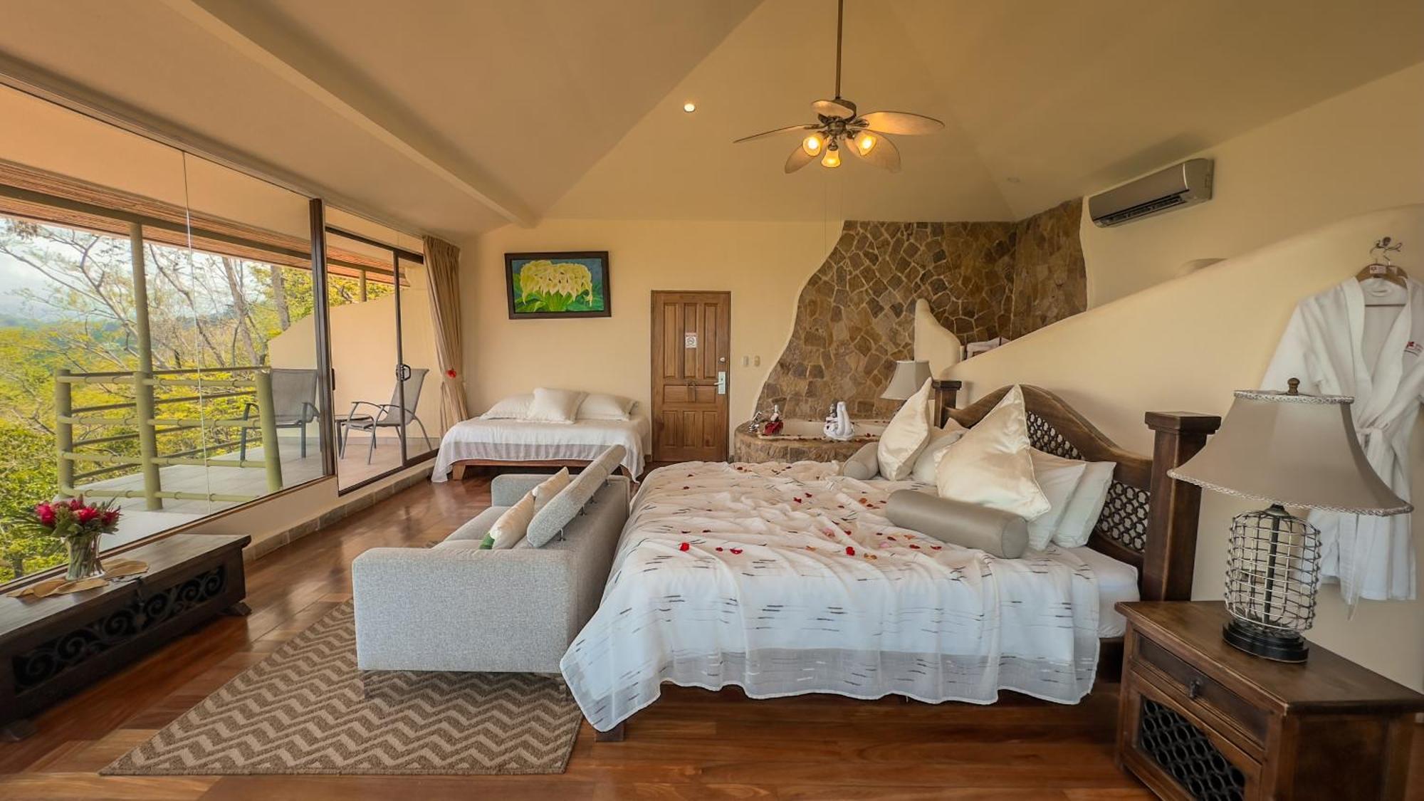 Issimo Suites (Adults Only) Мануэль-Антонио Экстерьер фото