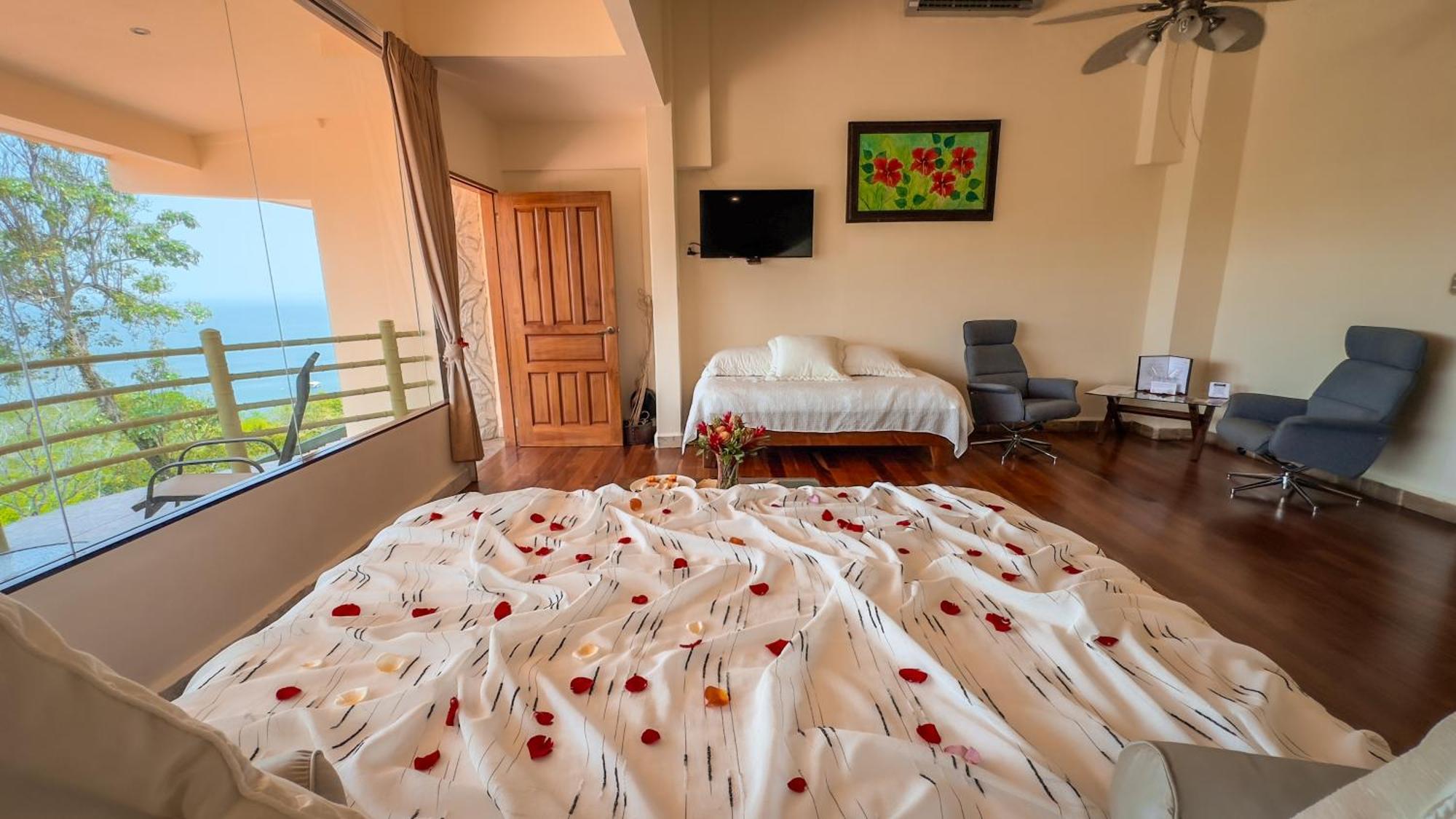 Issimo Suites (Adults Only) Мануэль-Антонио Экстерьер фото