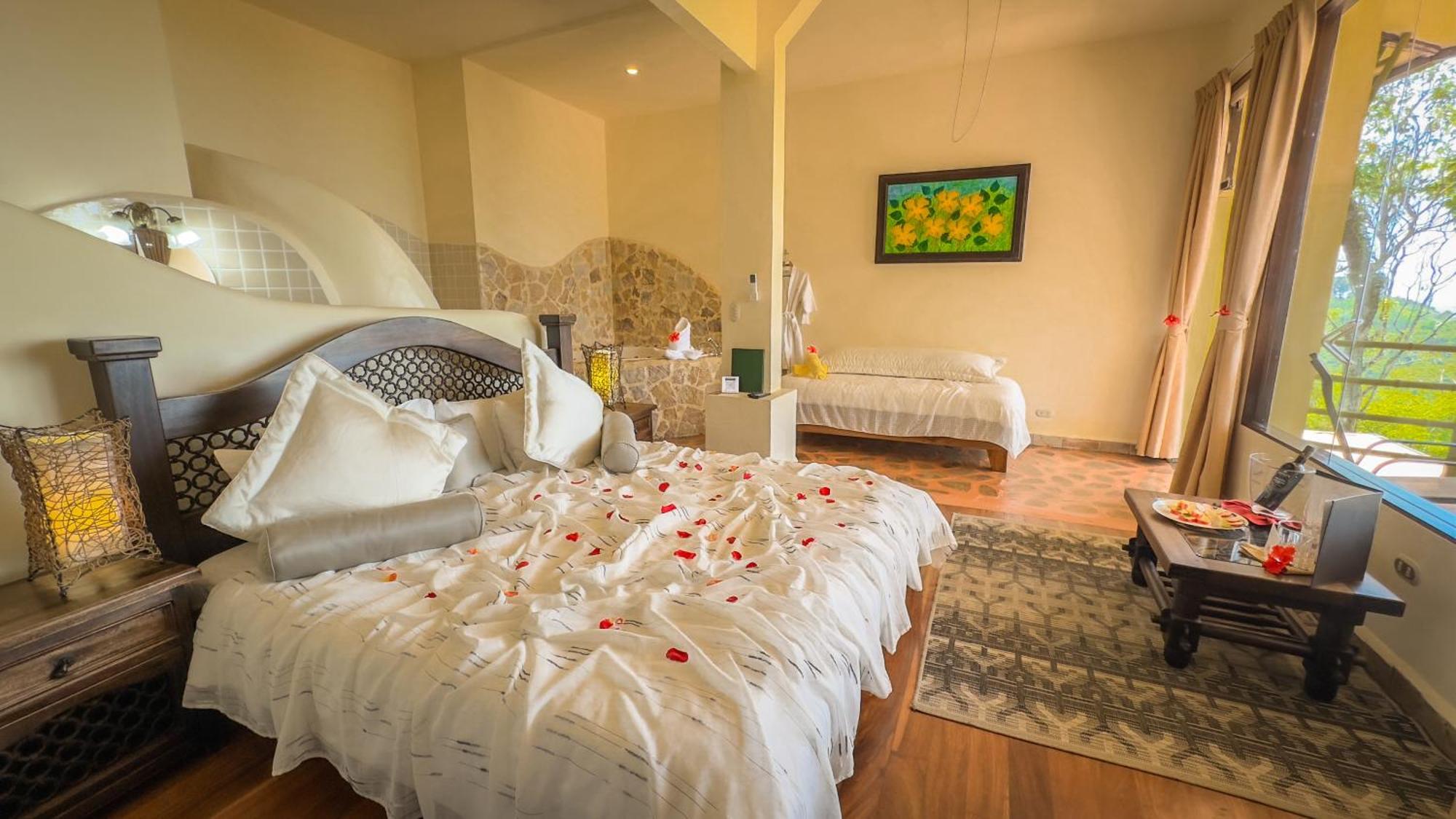 Issimo Suites (Adults Only) Мануэль-Антонио Экстерьер фото